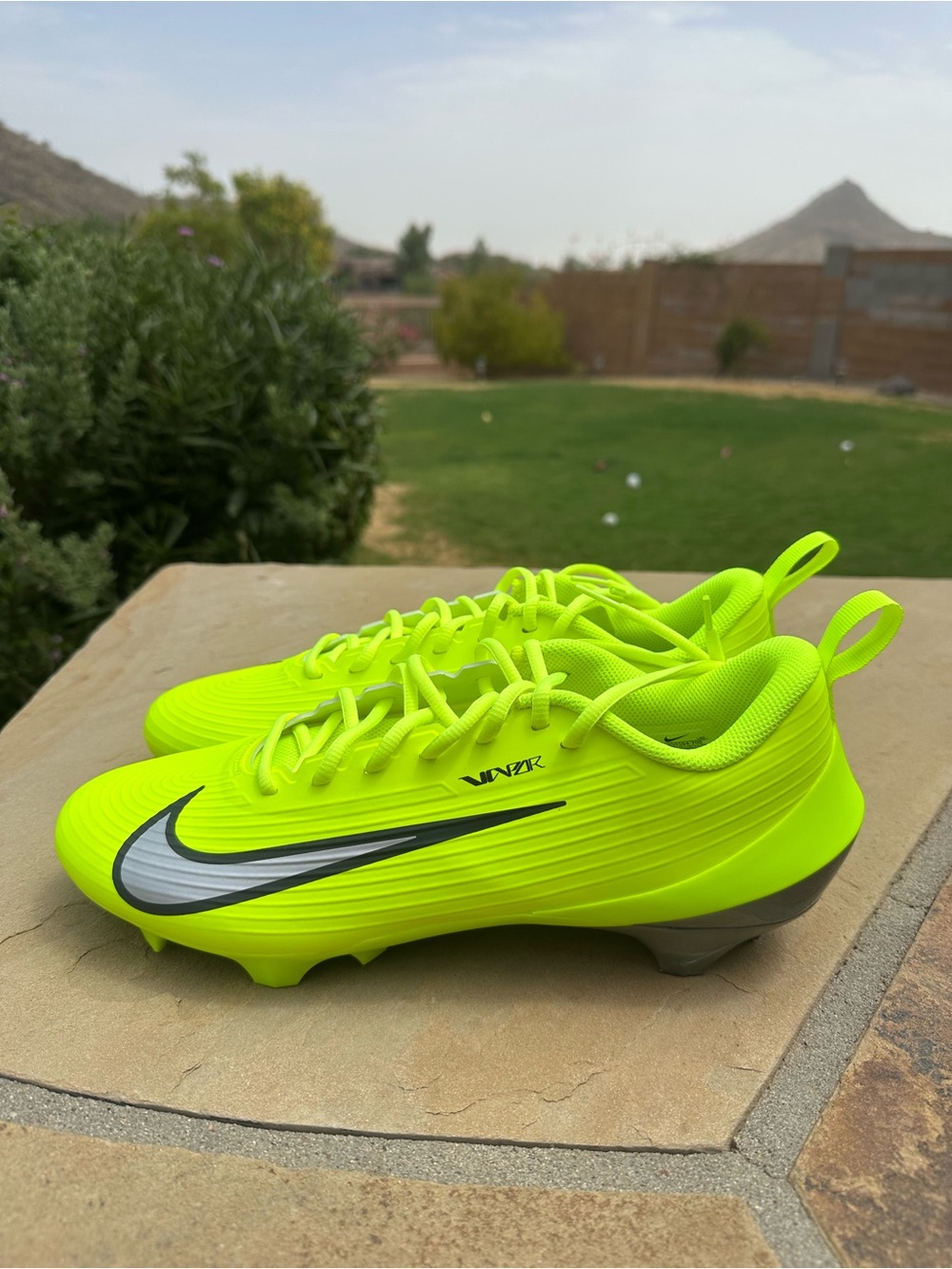 NIKE VAPOR SPEED 3 FOOTBALL CLEATS VOLT SILVER IQ5164-700 MEN’S SIZE 11.5